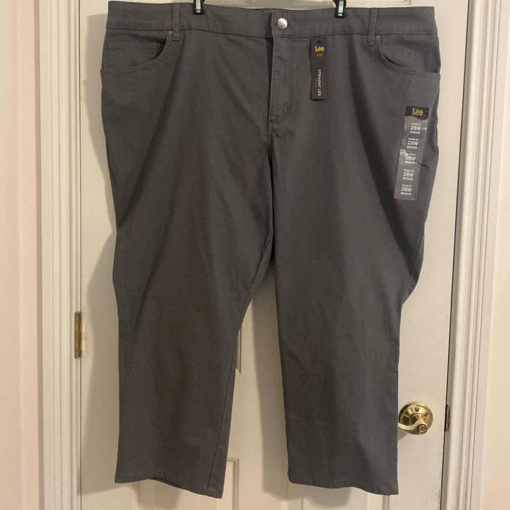 NWT Lee Straight Leg | Gray Jean | Women’s Plus size  28W